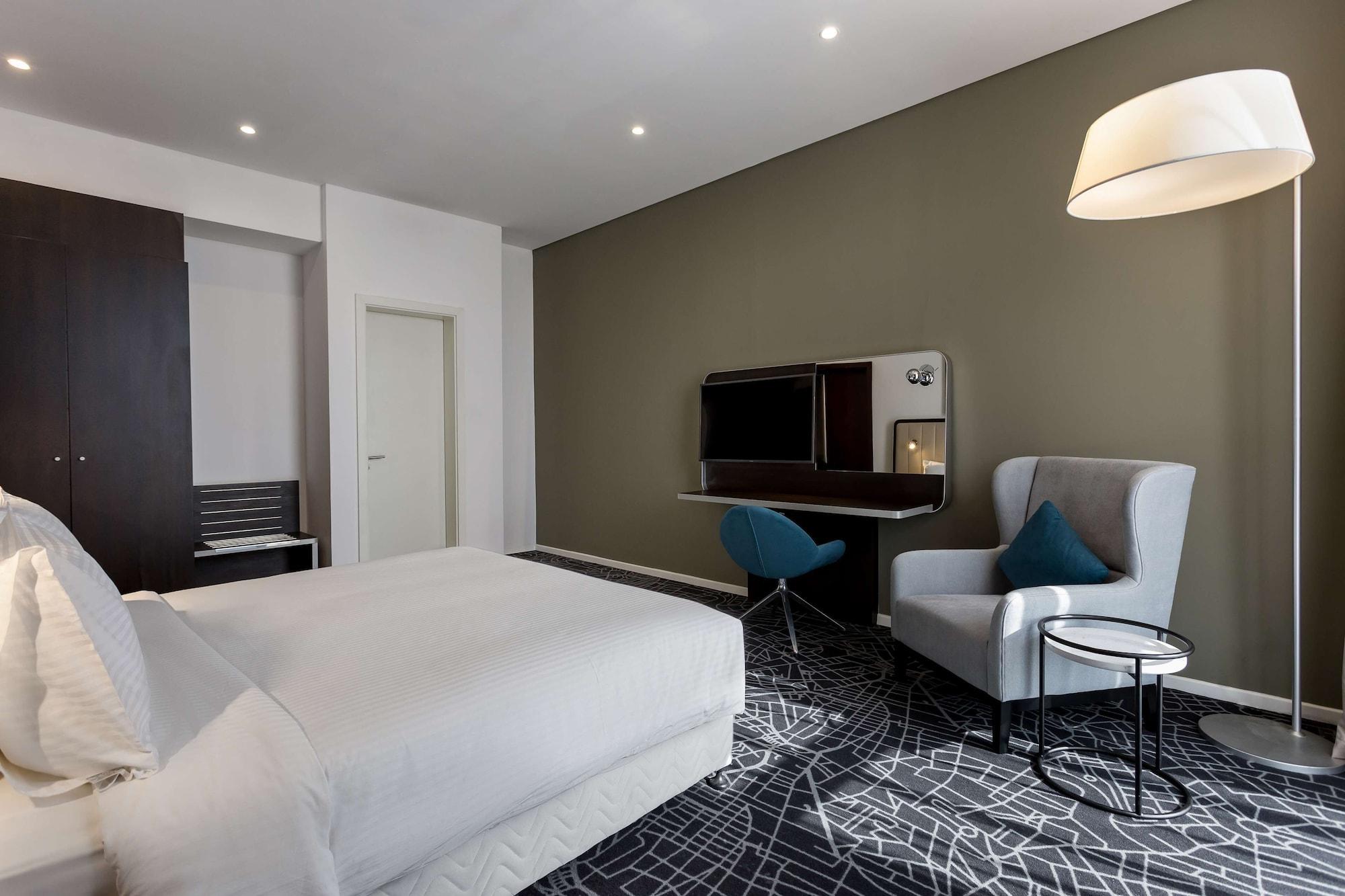Radisson Hotel & Apartments Dammam Industrial City Екстериор снимка