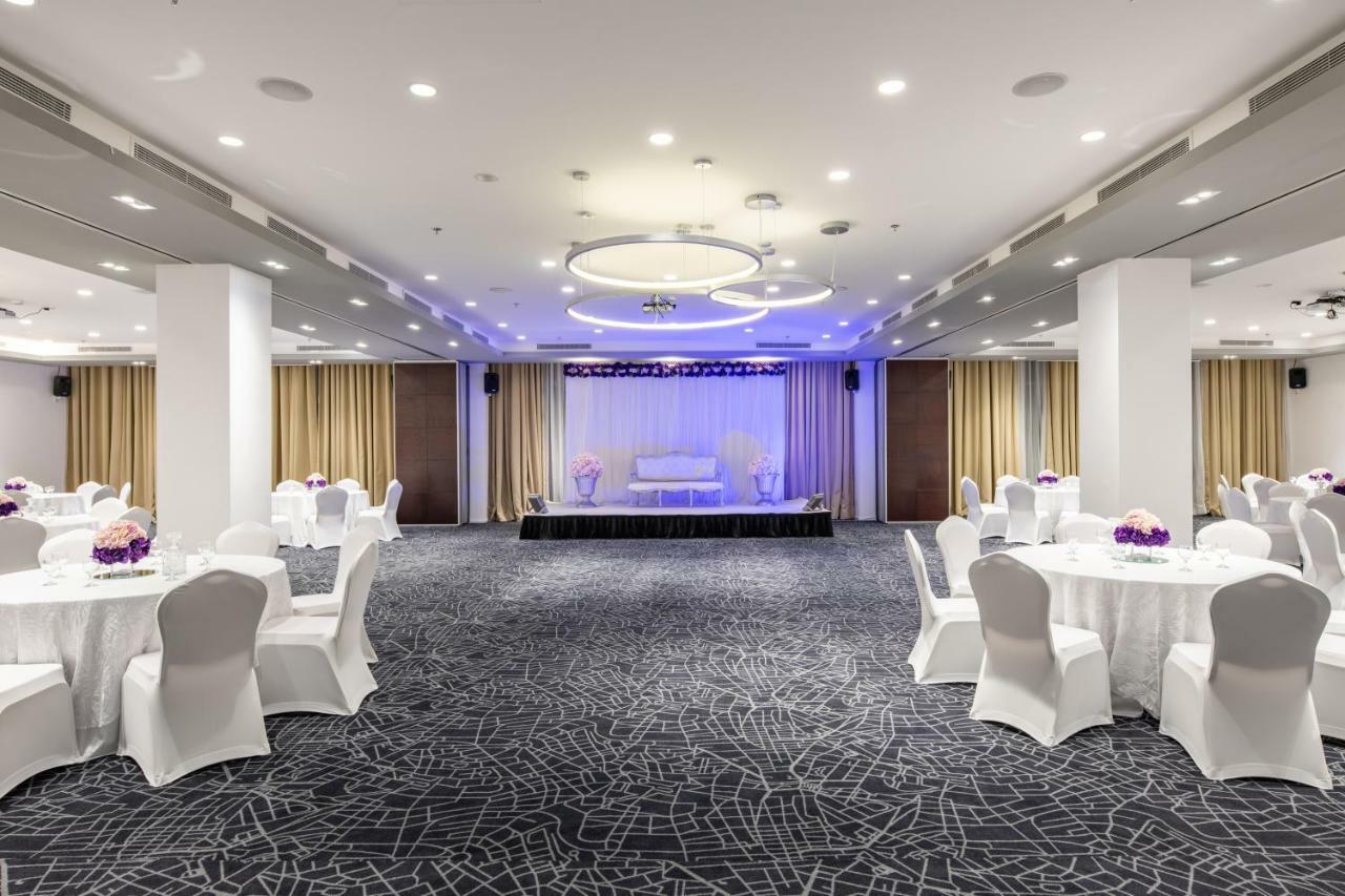 Radisson Hotel & Apartments Dammam Industrial City Екстериор снимка